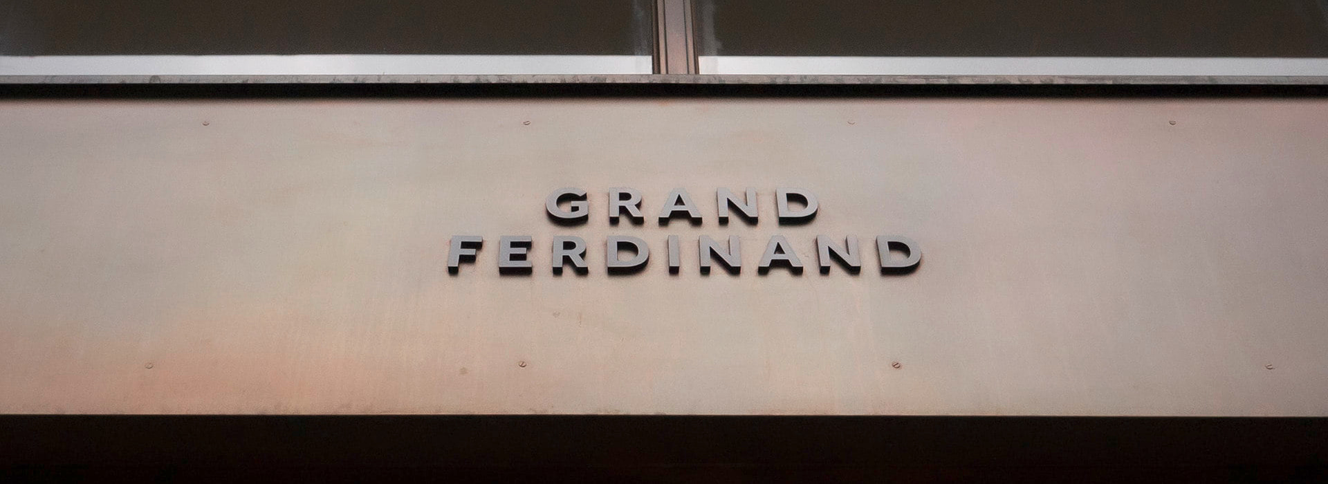 Grand Ferdinand | Projekt | Dunkler